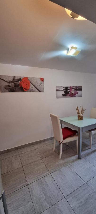 Ferienwohnung Monolocale Moreno Fiumicino Exterior foto